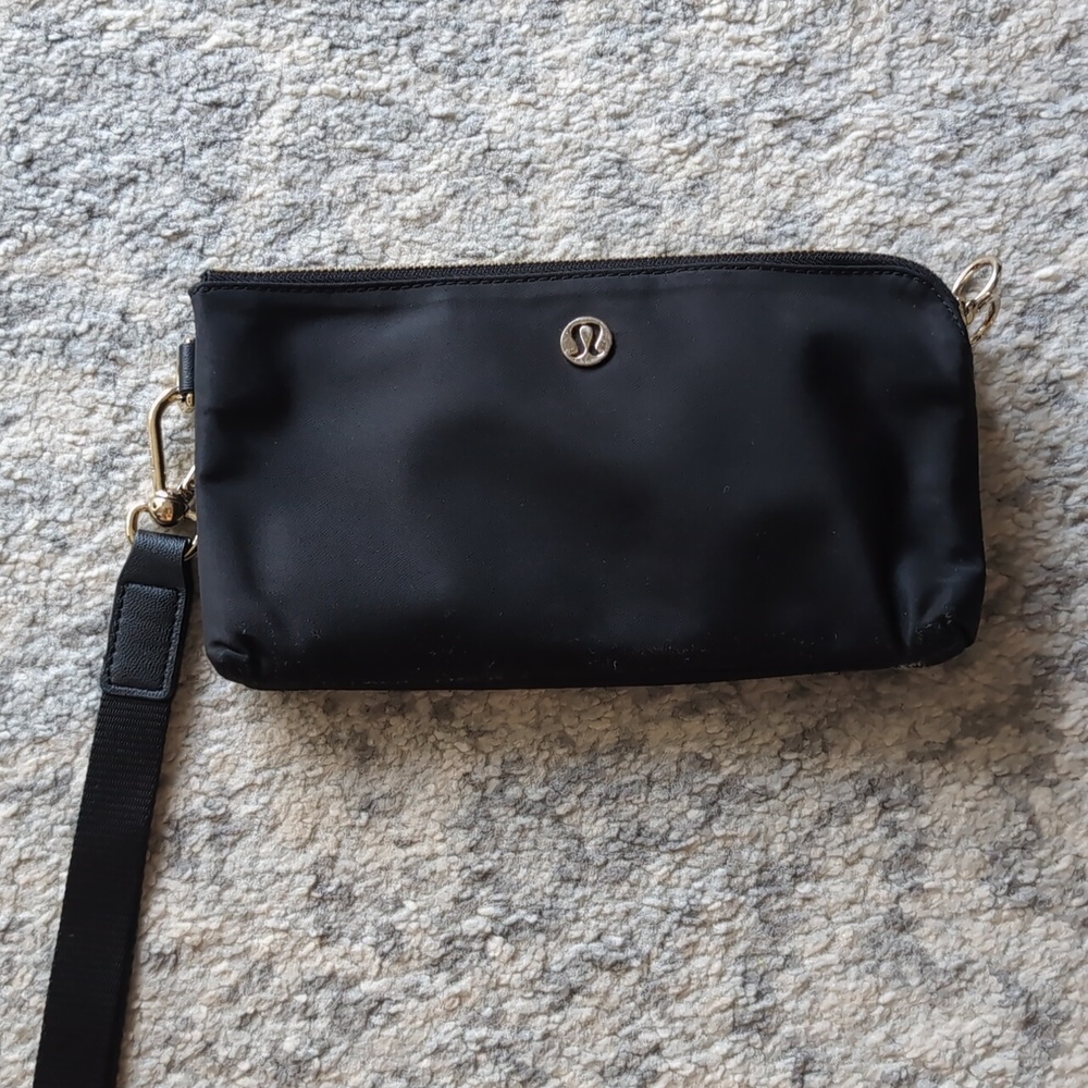 Black Lululemon wristlet